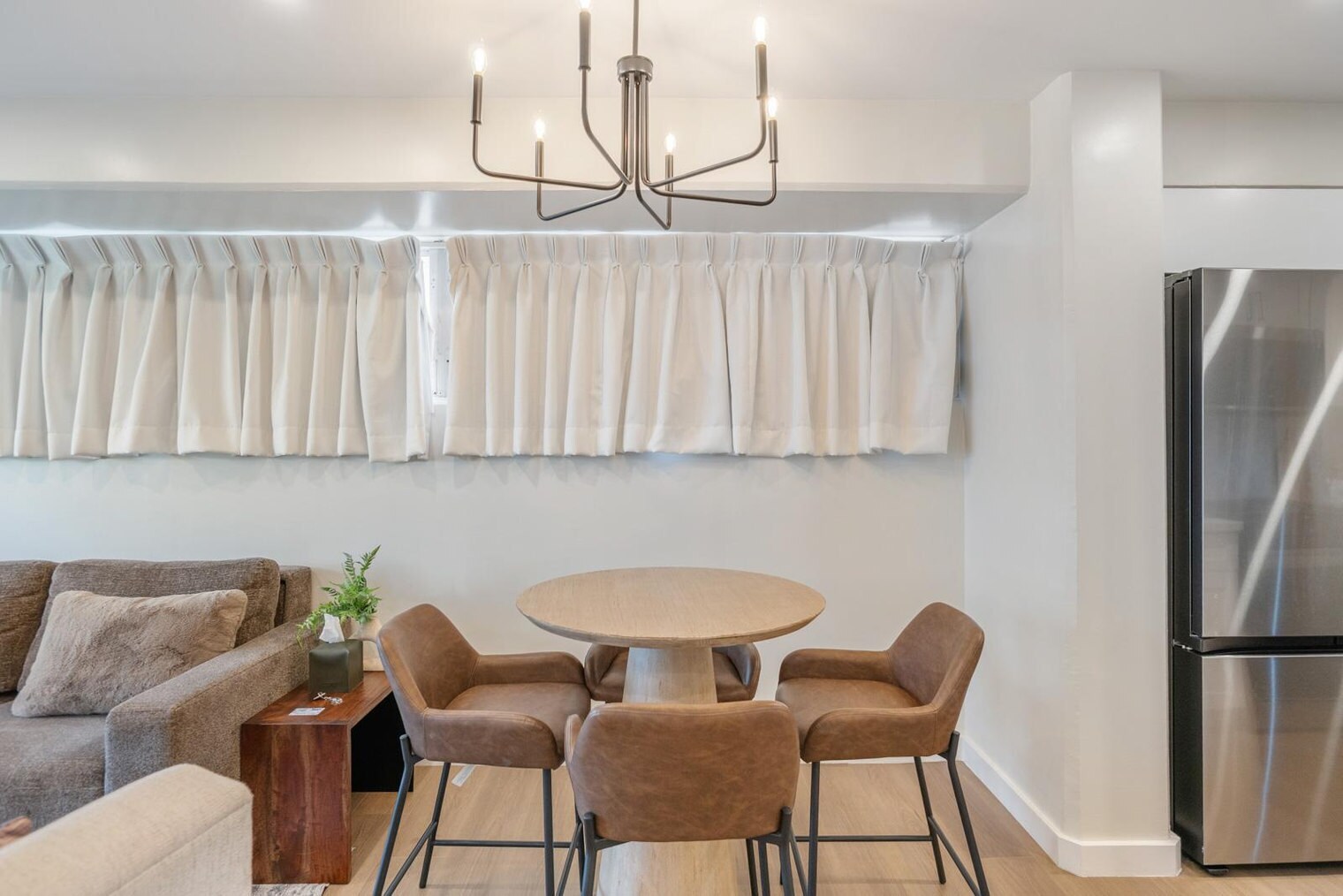 Building Photo - 2464 Prince Edward St