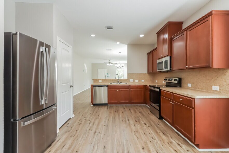 Building Photo - 718 Neap Ct