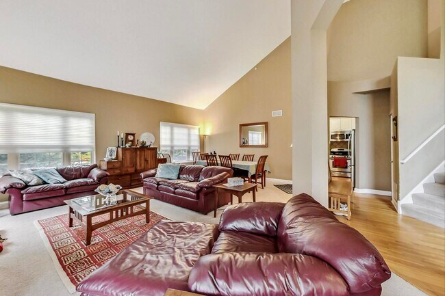 Building Photo - 4427 Lainie Cir