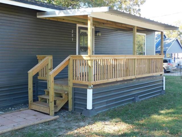 Building Photo - 203 W Church St