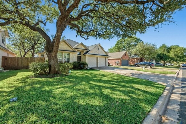 Building Photo - 6213 Mesa Grande Dr