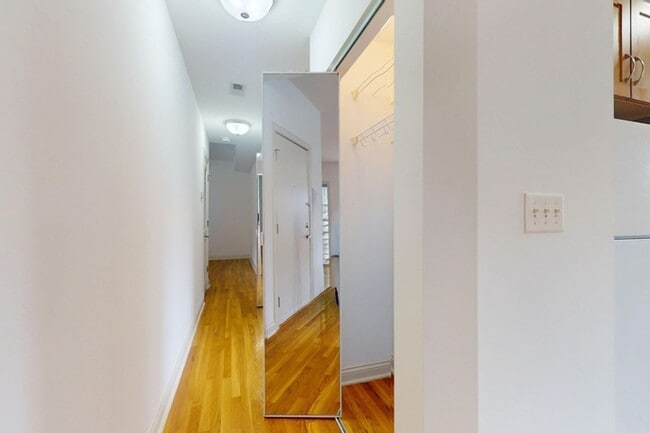 Floorplan - 5400-5408 S. Ingleside Avenue