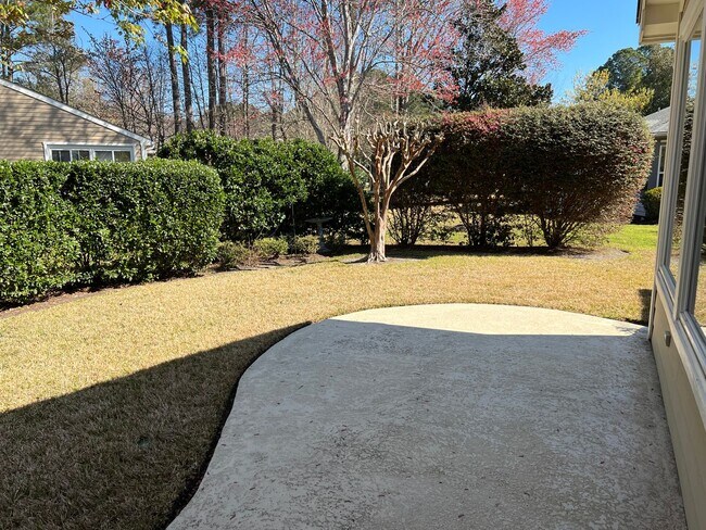 Building Photo - Two Bedroom, Two Bath UNFURNISHED Home in ...