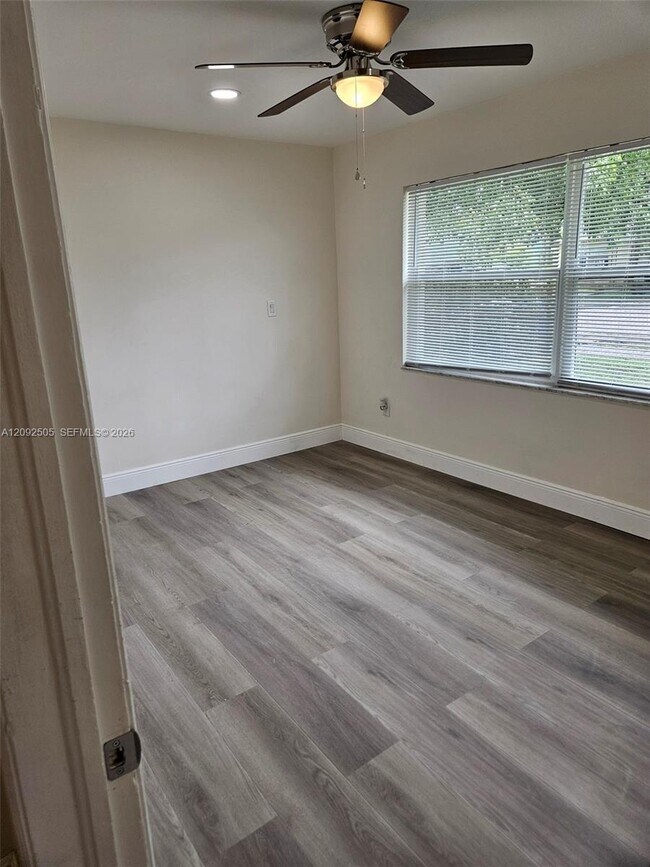 Building Photo - 2111 Wiley Ct