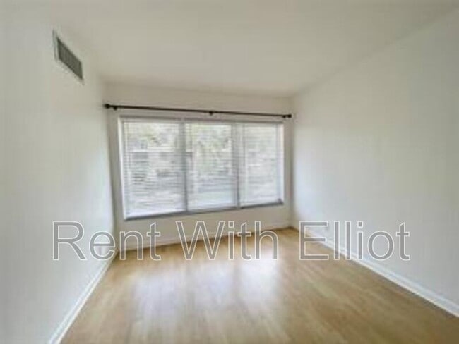 Building Photo - 77 Hendricks Isle