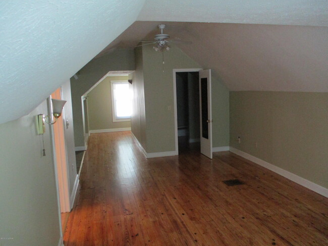 Building Photo - 4214 Winchester Rd