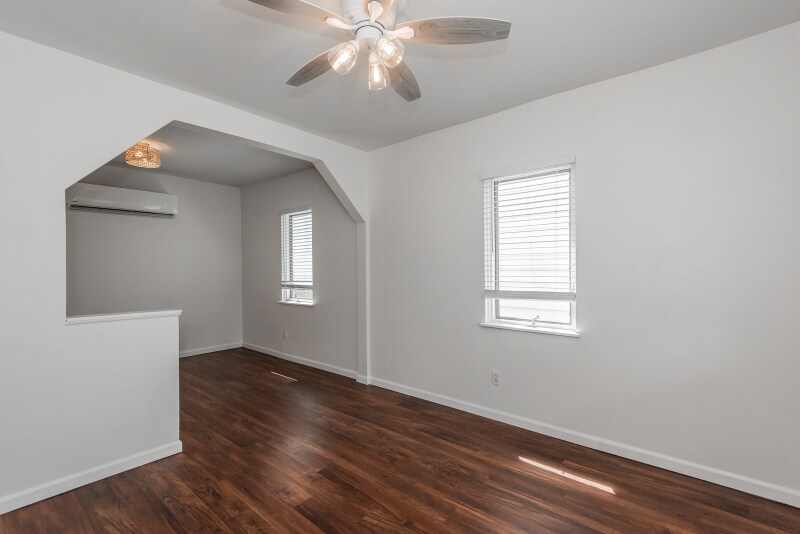 Building Photo - 3450 Macklind Ave