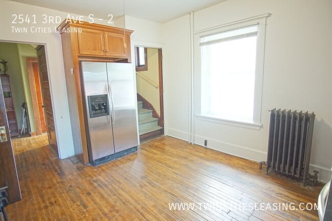 Building Photo - 2541 3rd Ave S