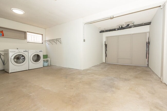 Building Photo - Beautifully Remodeled 2 Bed/1Bath Home with Ocean and Bay Glimpses in Ocean Beach!