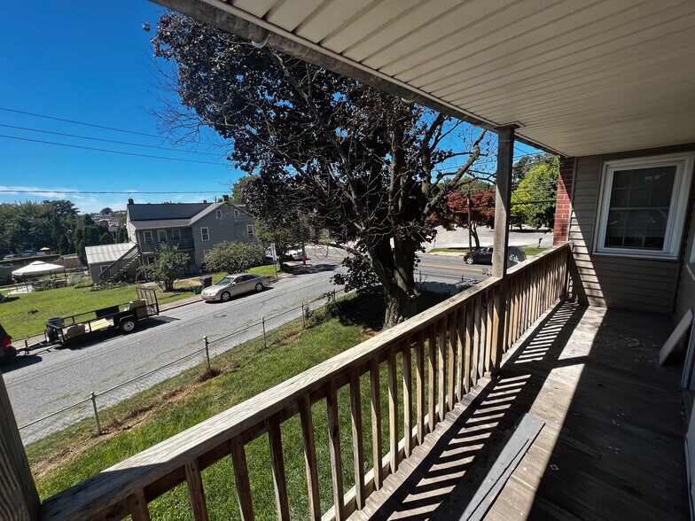 Second Floor Balcony - 1102 Lancaster Ave
