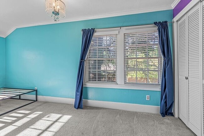 Building Photo - Beautiful Estate for Rent in Ashland