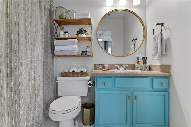 Building Photo - 1168 Stephens St