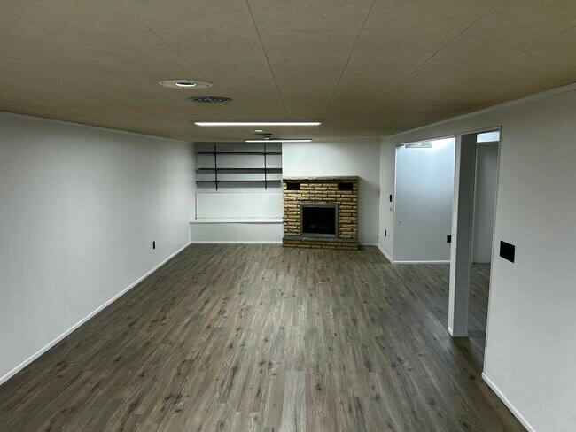 Building Photo - 1643 Fairview Ave