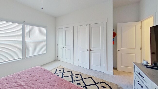 Building Photo - Beautiful 3/2.5 Verandas Townhouse