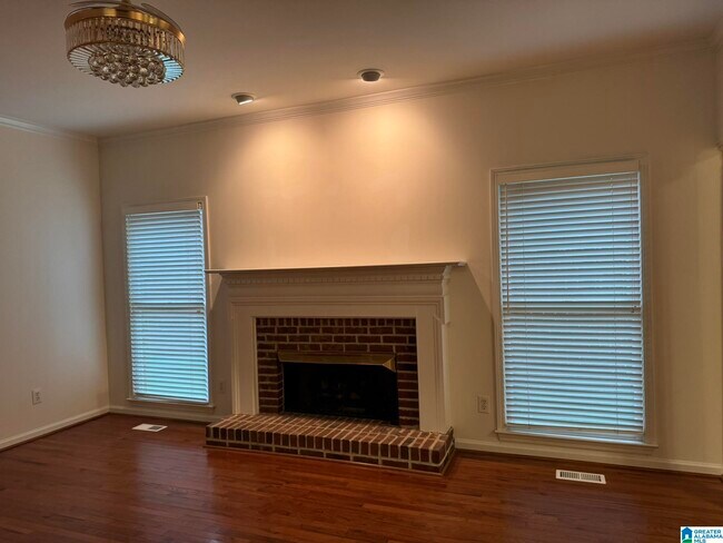 Building Photo - 2512 Christie Cir