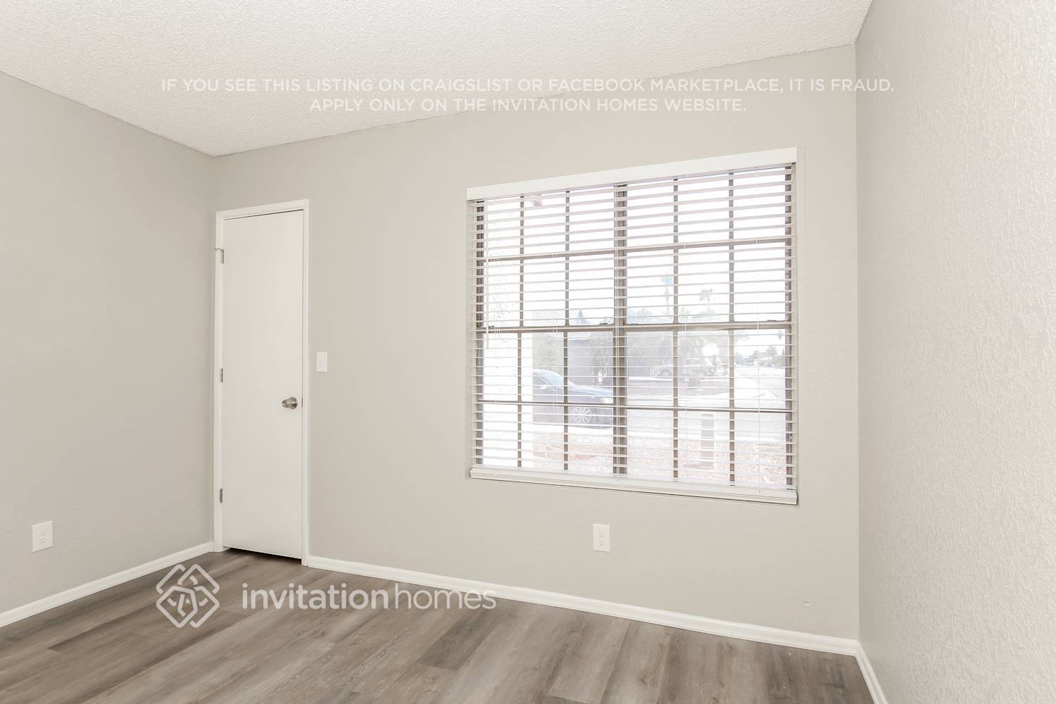 Building Photo - 2106 W Monona Dr