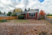 Building Photo - 8006 NW 9th Ave