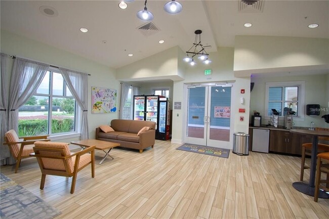 Building Photo - 10830 History Ave