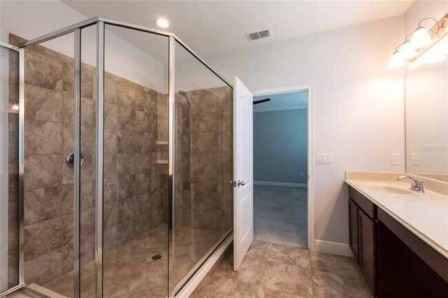 Building Photo - 11323 Quiet Forest Dr