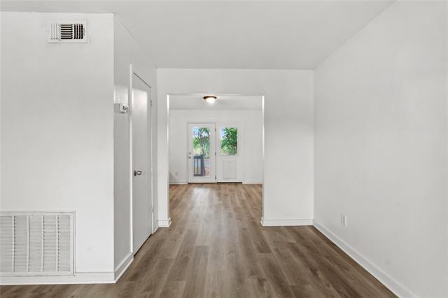 Building Photo - 6301 Sydney Dr