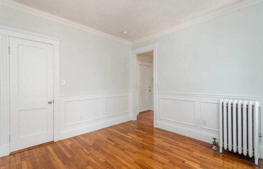 Building Photo - 49 Worthington St