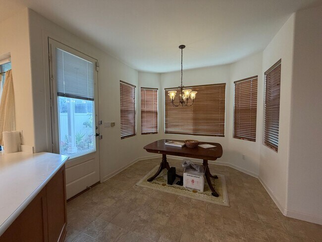 Building Photo - Spacious 4-Bedroom Ewa Beach Home with Den...