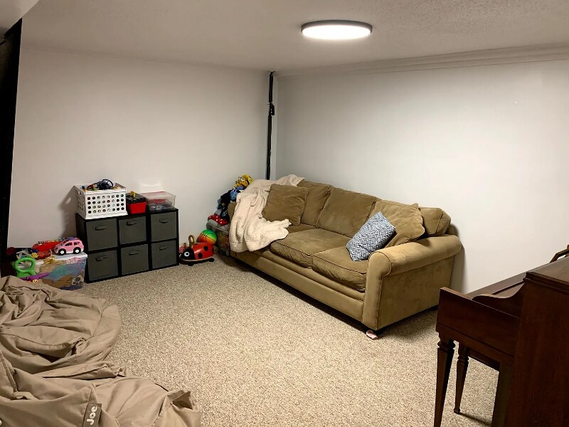 Building Photo - 805 Elm Creek Cir