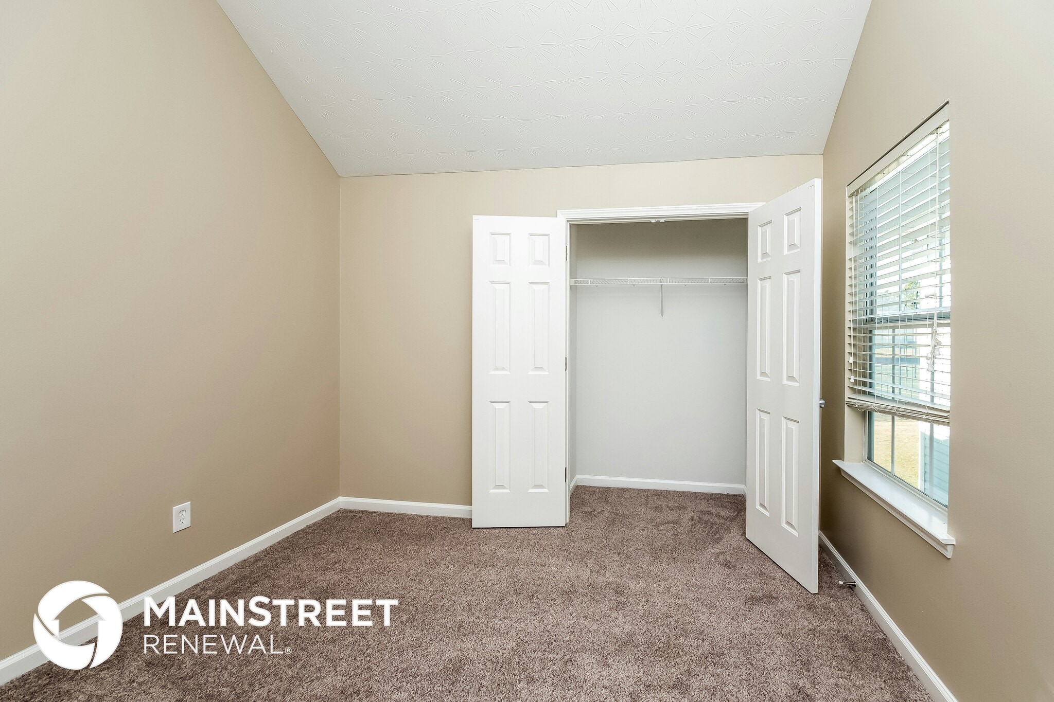 Building Photo - 11181 James Madison Dr