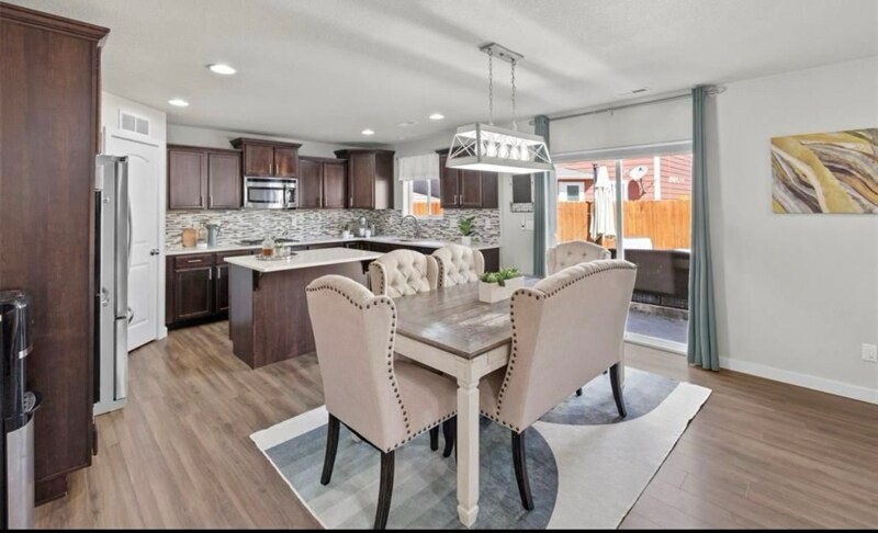 Building Photo - 4032 Silver Star Grove