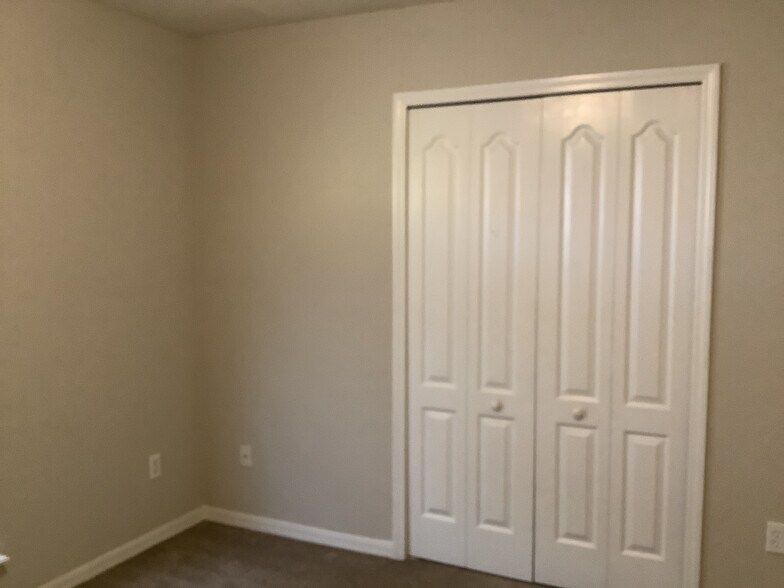 Building Photo - 1509 Austin Ln