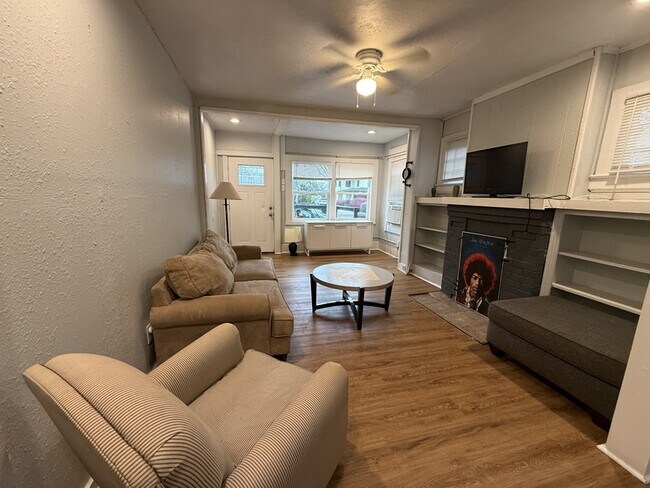 Building Photo - 4349 San Juan Ave