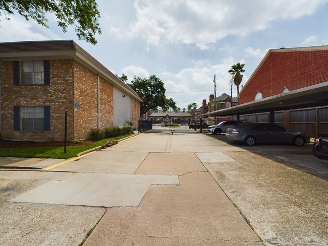 Building Photo - 2350 Bering Dr