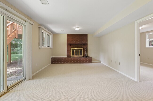 Building Photo - 2527 Swift Run St