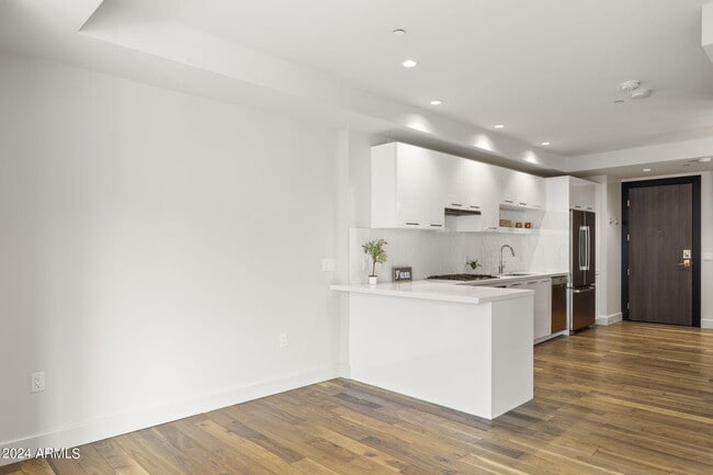 Building Photo - 4422 N 75th St