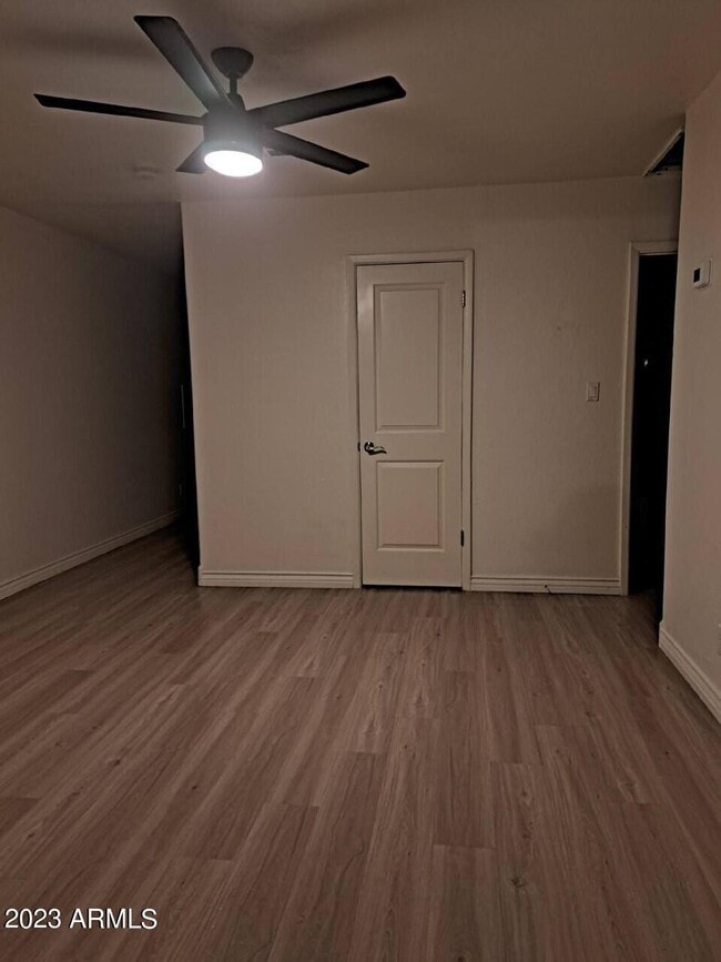 Building Photo - 6713 E Cheery Lynn Rd