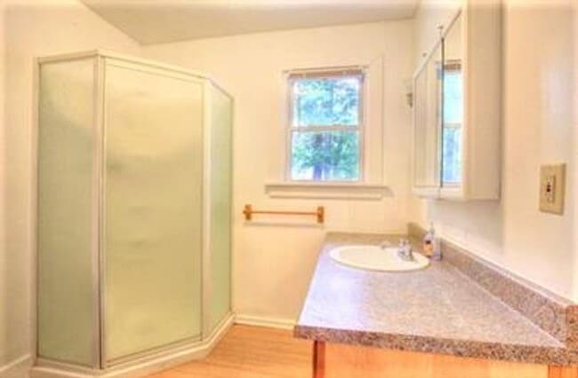 Building Photo - 1011 W Tremont St