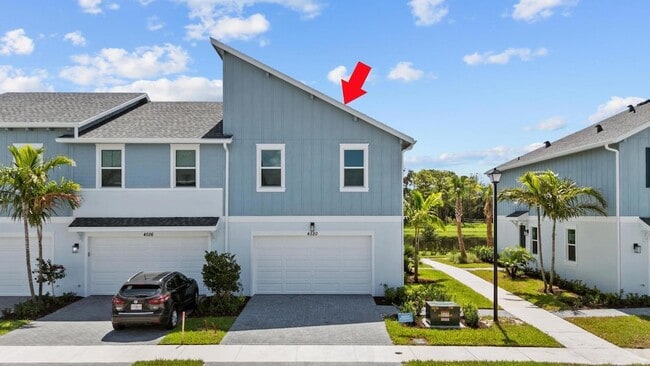 Building Photo - 4520 Longwood Lk Sq