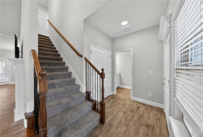 Building Photo - 584 Quartz Wy