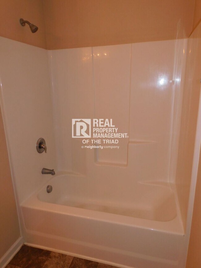 Building Photo - Pre-Market Newer 4 Bedroom / 2 Car Garage ...