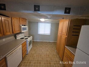 Building Photo - 2208 N 10th Ave