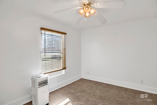 Building Photo - 11575 Co Rd 48