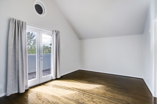 Building Photo - 1417 Harold St