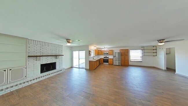 Building Photo - 5222 NW Ashby Ave