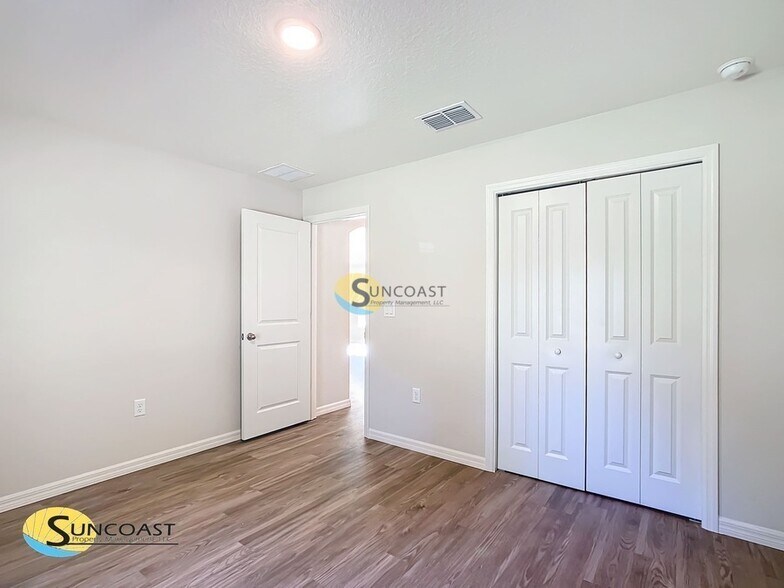 Building Photo - 8181 SW 128 Loop
