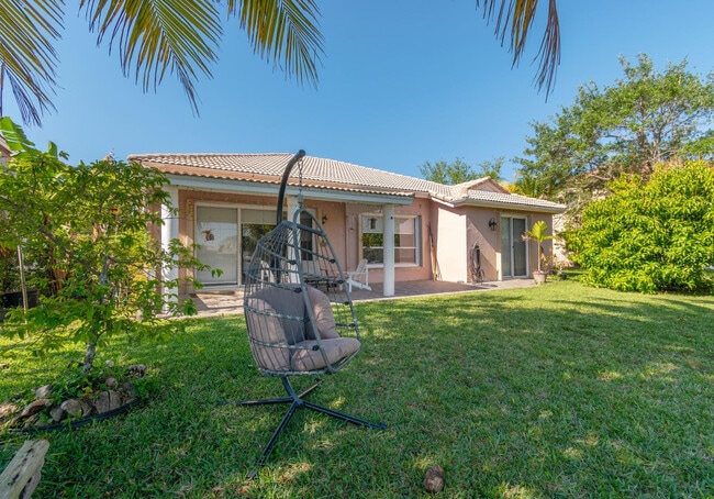 Building Photo - 12843 NW 18th Ct