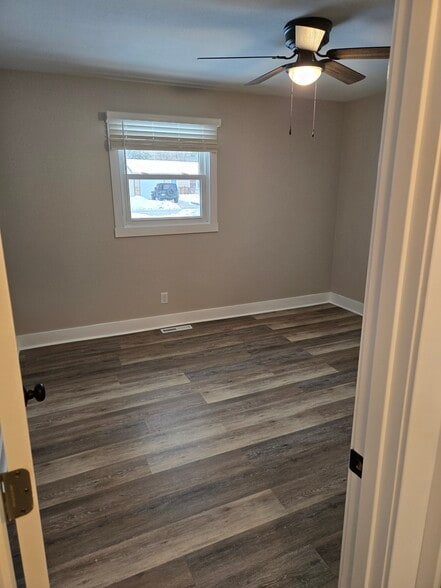 Building Photo - 807 S 15th St