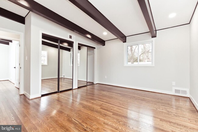 Building Photo - 3507 Gallows Rd