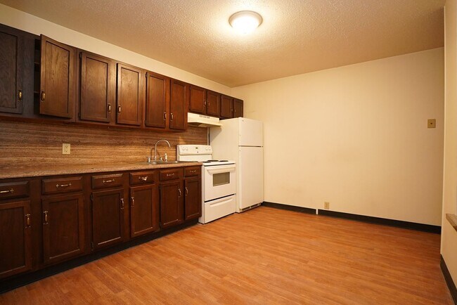 Building Photo - 310 N Michigan St