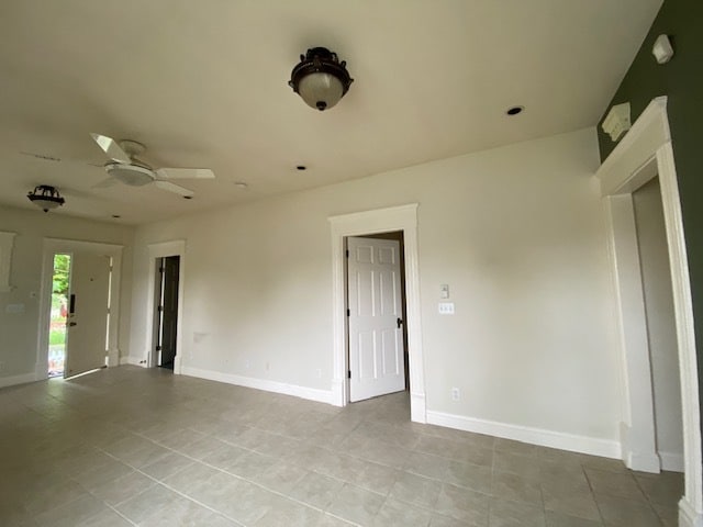 Building Photo - 704 27th Ave