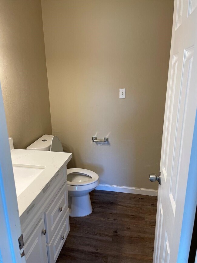 Building Photo - 24118 Spring Mill Ln